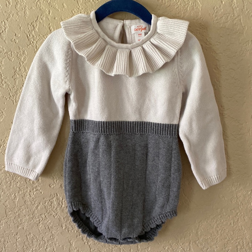 Cat and Jack ruffled knit romper Size 24 months.